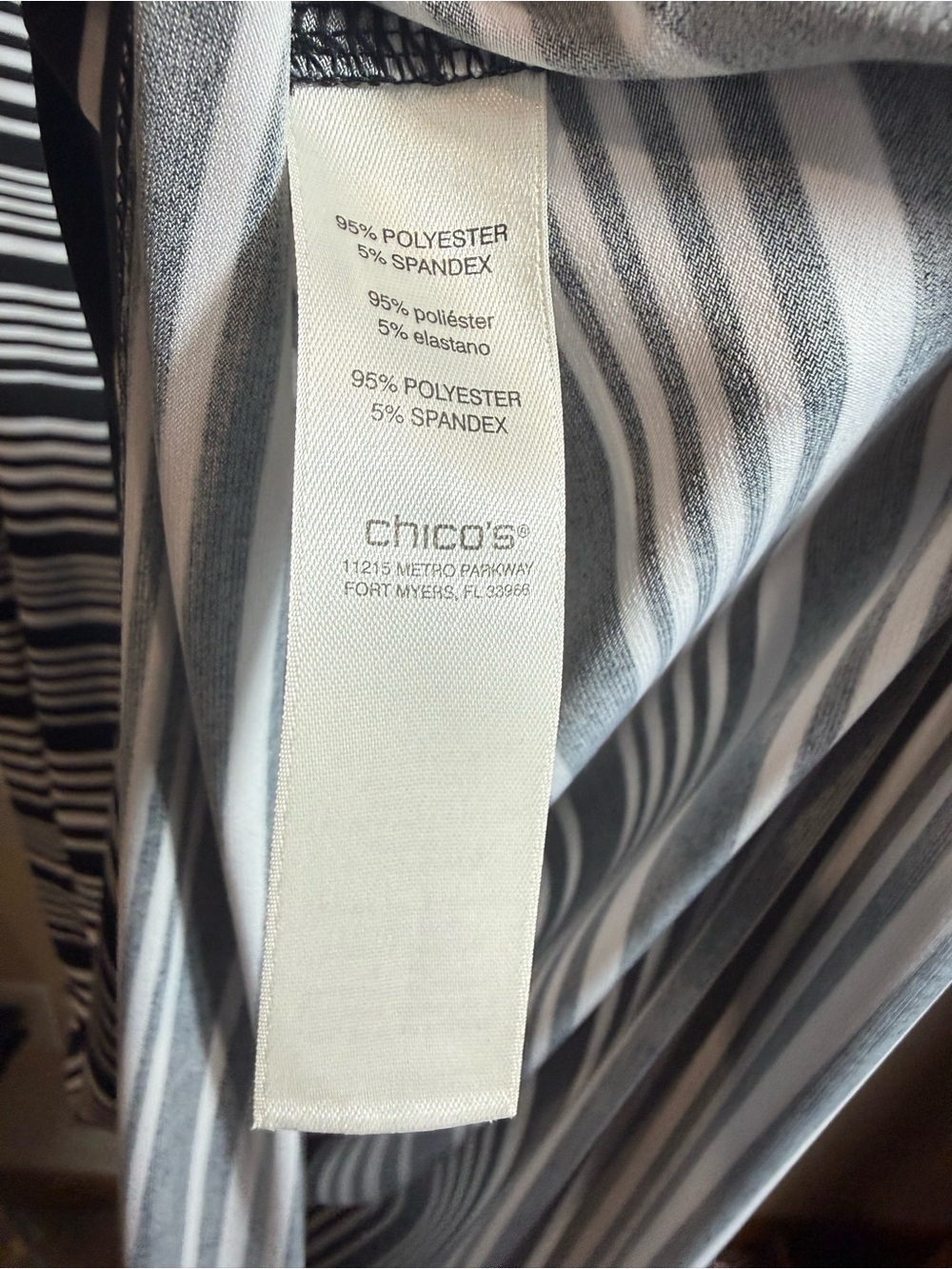 Chico’s Striped Asymmetrical Midi Dress Sleeveless Black White Size 1 US 8 - Picture 5 of 5